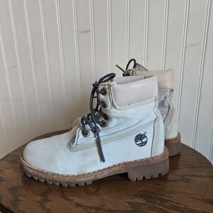 Timberland Light Blue Denim And Suede Lug Sole Lace Up Boots
